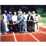 Einweihung der Leichtathletikanlage 2001: Viel Prominenz bei der Bahnerffnung