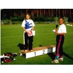Alzenau 1997: Verena Mller gewinnt die unterfrnkischen Meisterschaften der Schlerinnen W15 im 75m-Lauf und im Kugelstoen